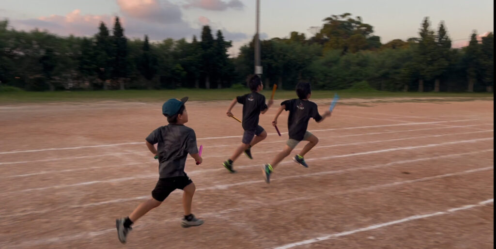 前田小学校運動場かけっこジム練習