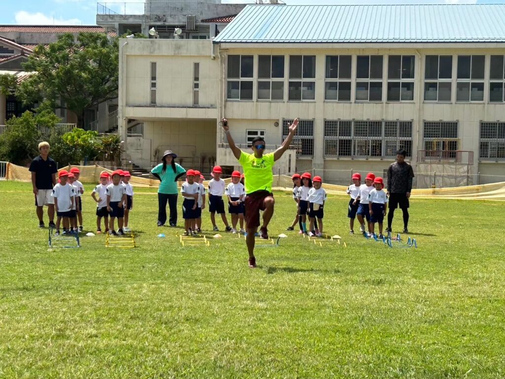 長田小学校運動場かけっこ教室