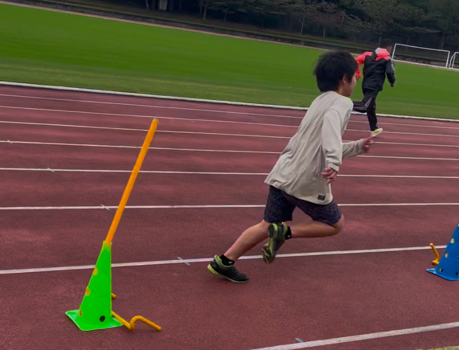 西原町運動公園陸上競技場