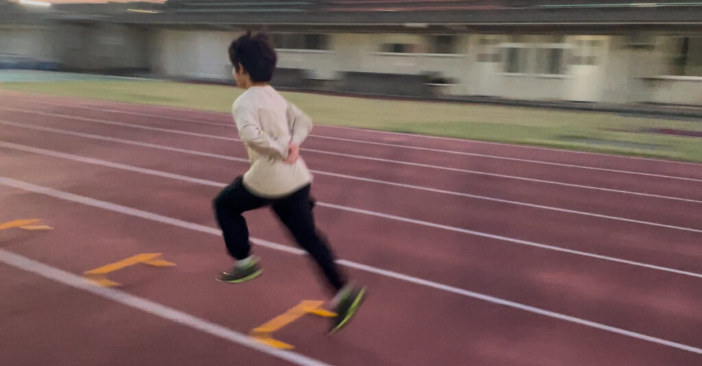 西原町総合運動公園陸上競技場