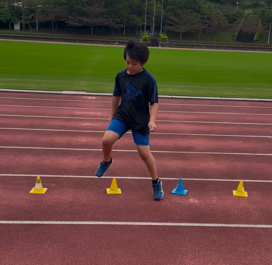 西原町運動公園陸上競技場