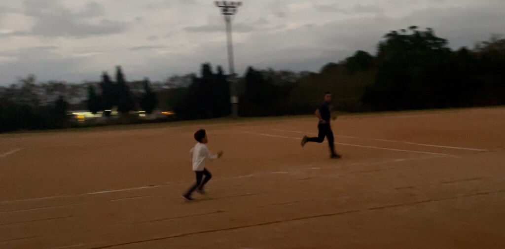 浦添市前田　前田小学校の運動場