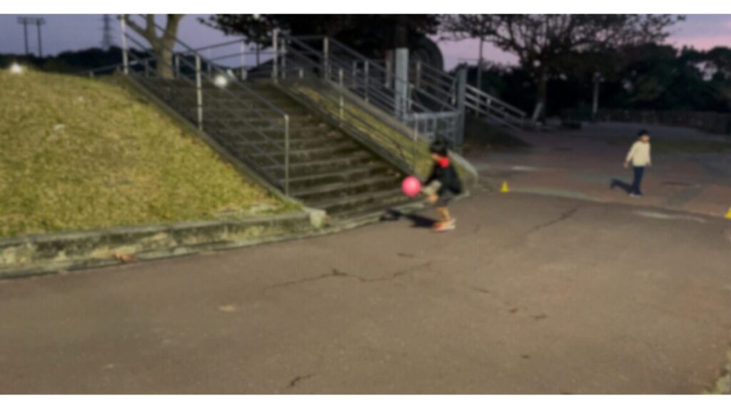 西原町西原運動公園隣の坂道