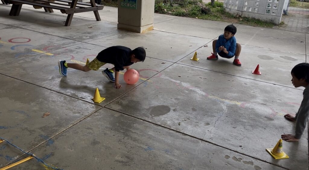 Sprintジム前田小学校ピロティー